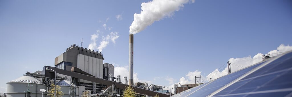 Fabriek waar restwarmte vandaan komt.
