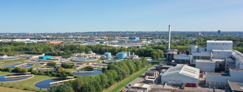 Warmte van de Nijmeegse afvalenergiecentrale ARN wordt gebruikt voor het verwarmen van bestaande en nieuwe woningen en bedrijven in het Waalfront en de Waalsprong.